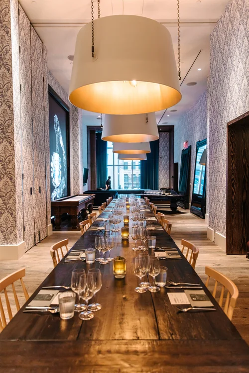 19 Dutch - Dining Room