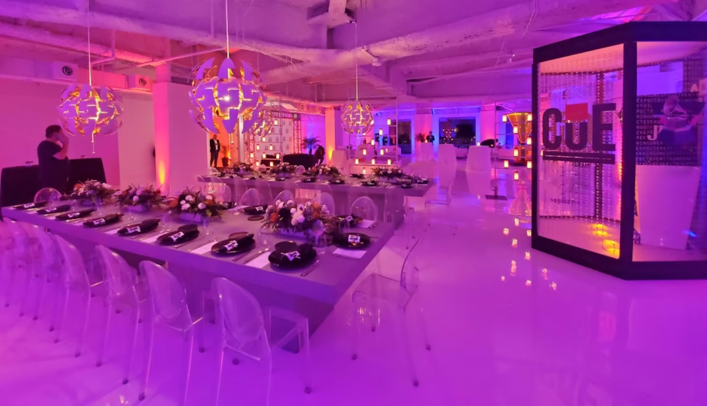 US Bank Tower - 59th Floor