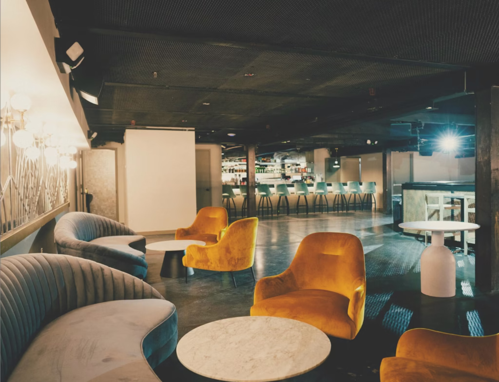 The Room - Image 8