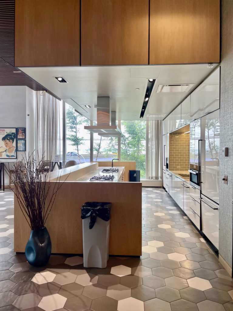 Resident x One Manhattan Square
