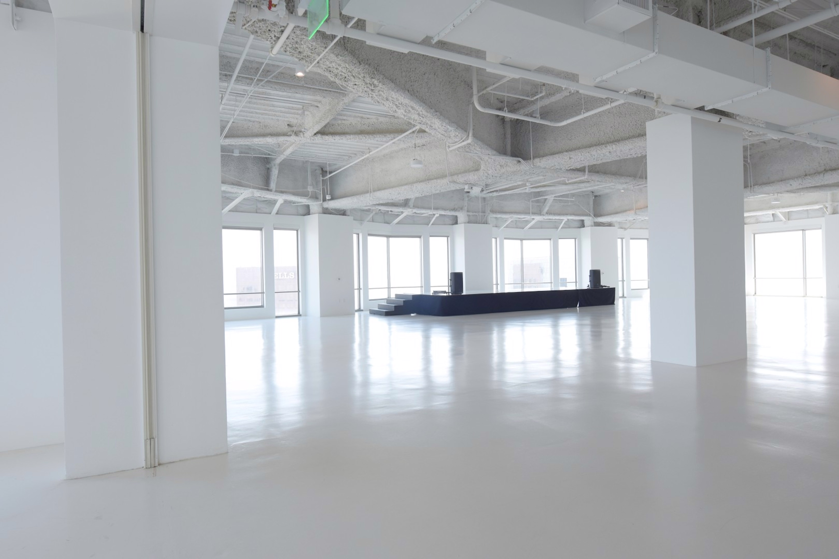 US Bank Tower - 59th Floor