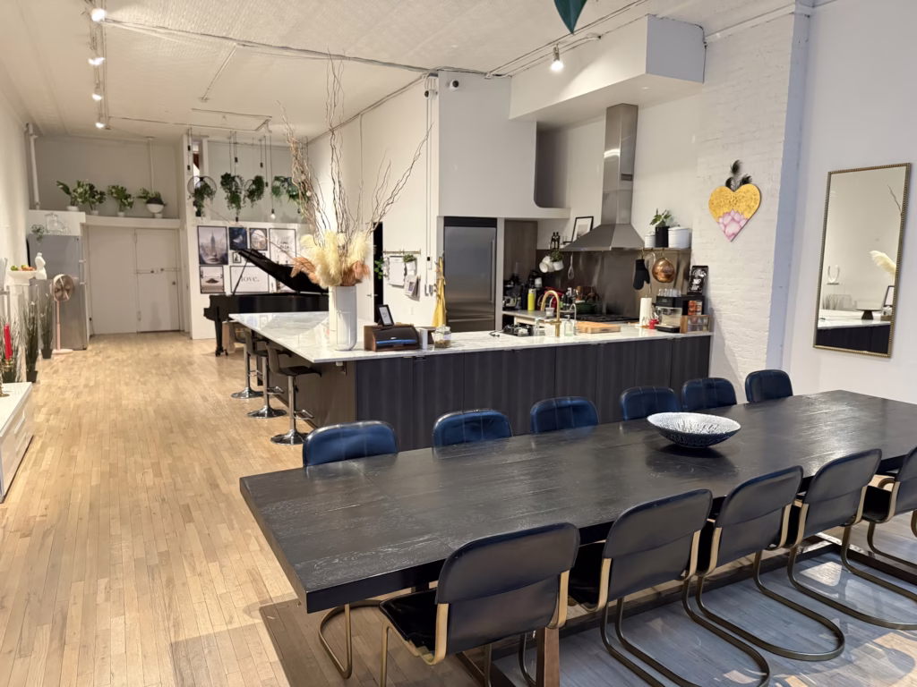 The Flaweless Studio + Lounge