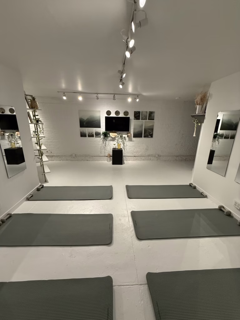 The Flaweless Studio + Lounge