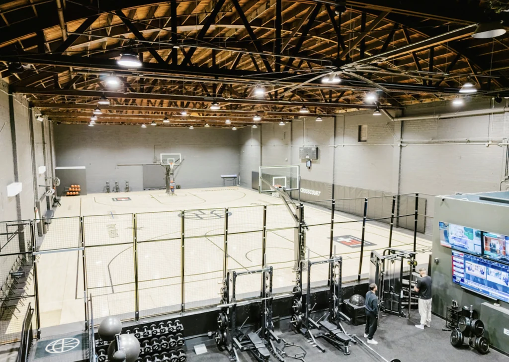 Crosscourt