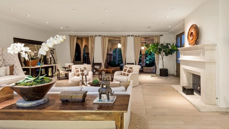 Carolwood Estate